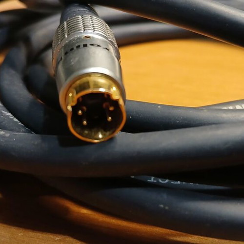 Prolinc s-video to rca cable 3 meters unused