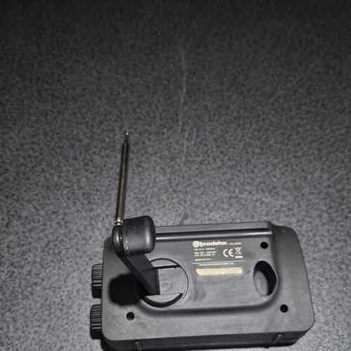 Roadstar TRA-500DS Portable Radio like new with Solar Panel and Crank