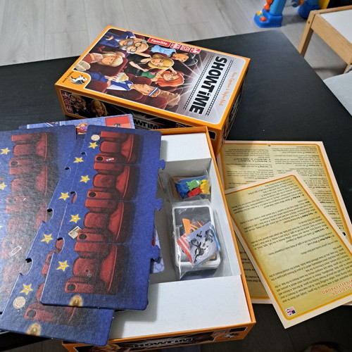 Showtime board game like new