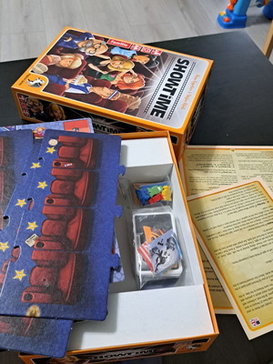 Showtime board game like new