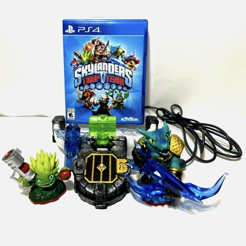 Skylanders Trap Team Starter Pack PS4 game like new