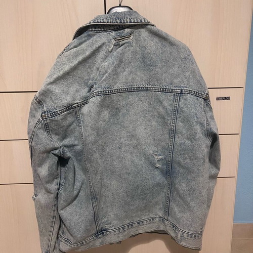 Jean jacket Bershka like new, size Medium, blue