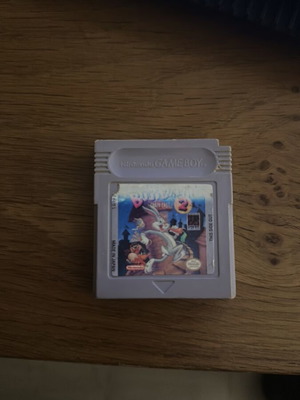 Bugs Bunny Crazy Castle 2 used Game Boy game with fading