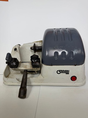 Errebi Alfa key cutting machine used for simple keys