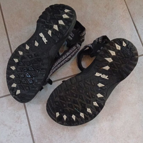 Teva Terra Fi Lite sandals like new, size 38.5, black