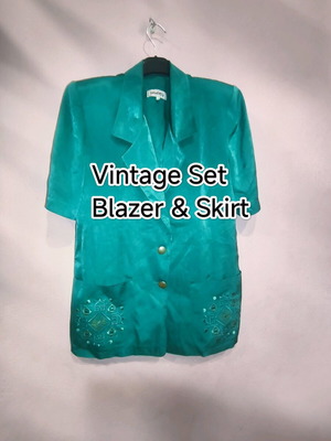 Vintage turquoise '90s set blazer and skirt with embroidery like new
