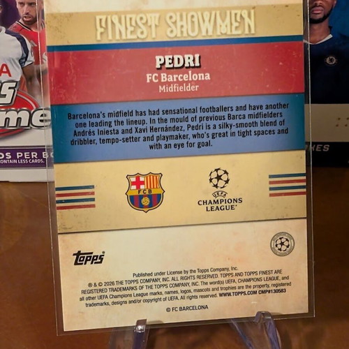 2025-26 Topps Finest UCC Pedri Finest Showmen card like new
