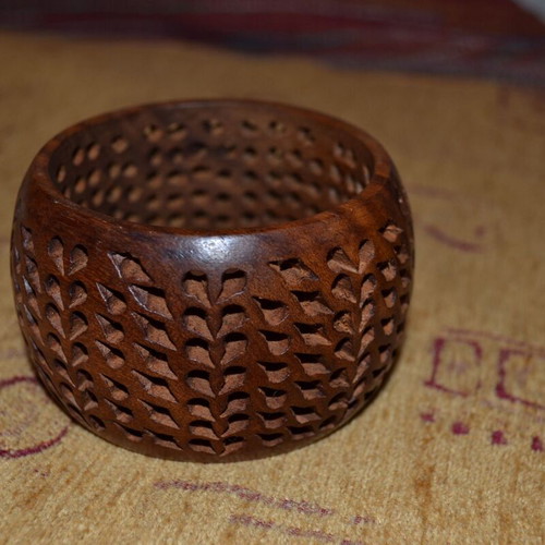 Various fixed bracelets used, multicolored, wood and plastic