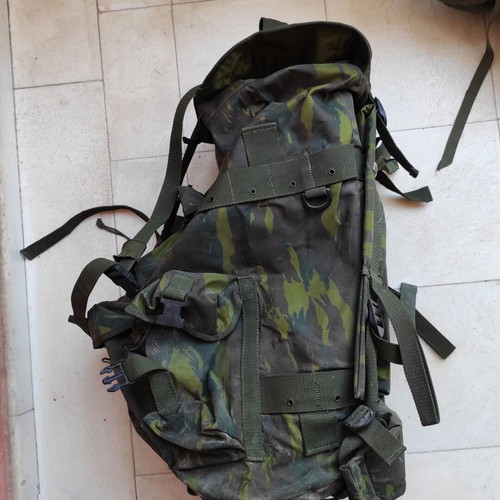Special Forces lot: bergen, liner, sleeping bag, hat