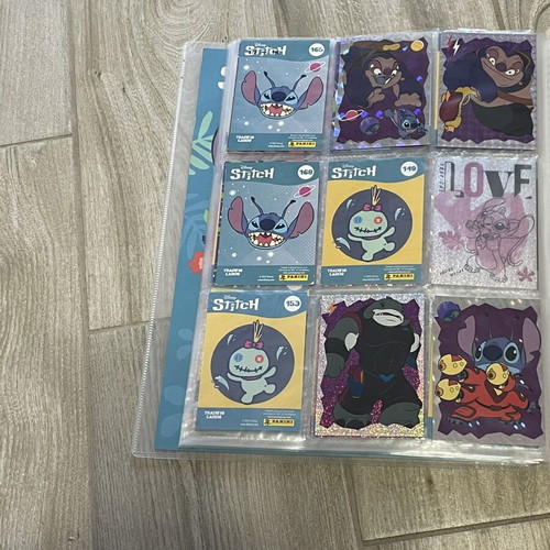 Stitch Panini album like new with 78 cards and 2 collectibles