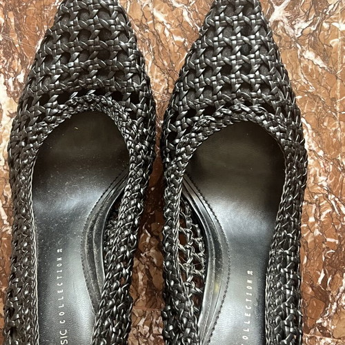 Zara pointed pumps like new, size 38 fitting 37, narrow fit