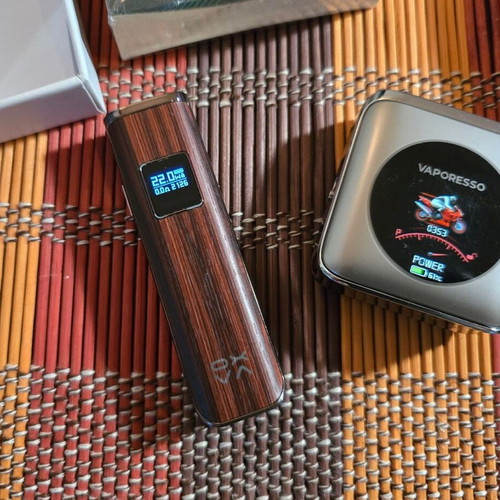 OXVA Xlim Pro and Vaporesso XROS 4 Nano pod devices used, bundle