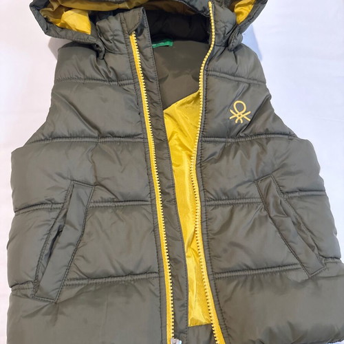 Benetton sleeveless jacket