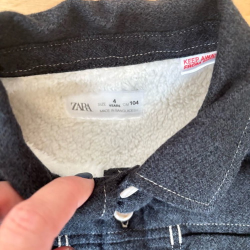 Zara jacket with fur lining like new, size 4 years