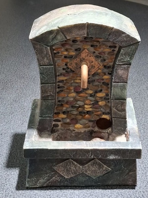 Tabletop decorative Feng Shui fountain 31.5cm used, needs repair
