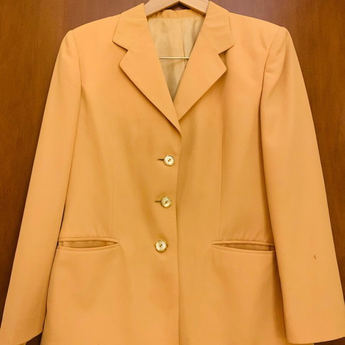 El Corte Inglés suit set used, croc yellow color, medium/large