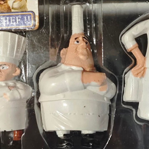 Ratatouille Disney figure set like new, collectible