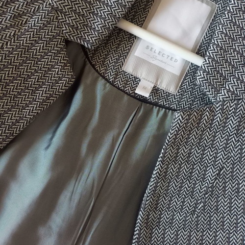 Selected coat used, grey, size M with 3/4 sleeves without buttons