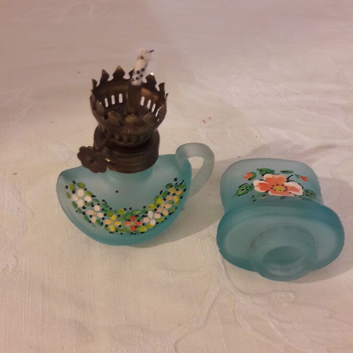Vintage oil lamp like new, working condition