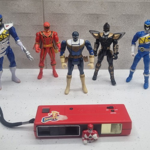 Power Ranger figure set