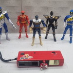 Power Ranger figure set