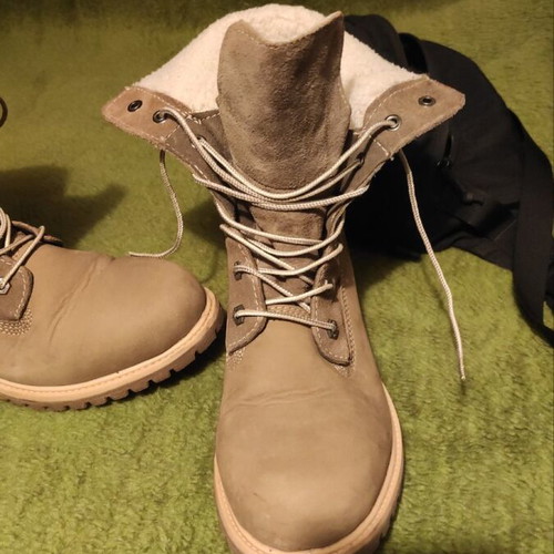 Timberland boots like new, gray, unisex, US size 9