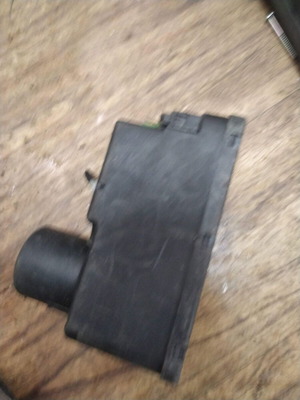 Vacuum pump central locking 1H0 962 257G for VW Golf Mk III used