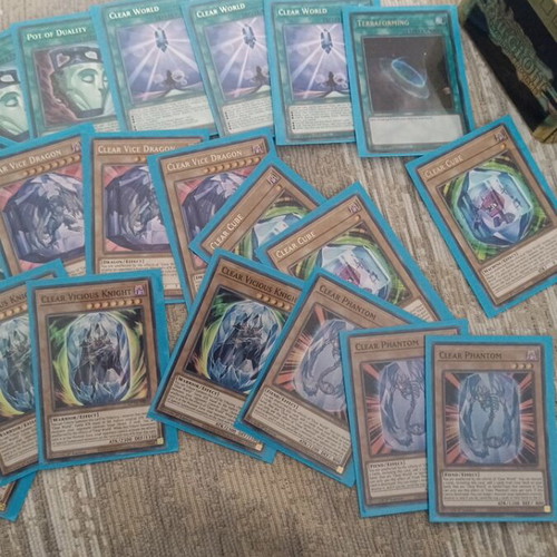 Yu-Gi-Oh Clear World deck-core like new, 26 cards