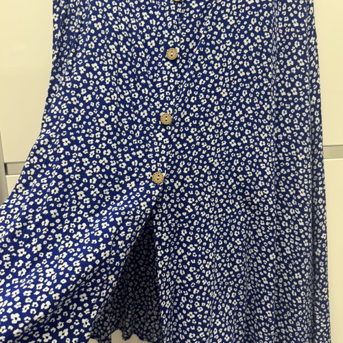 Blue floral midi skirt size S like new with decorative buttons