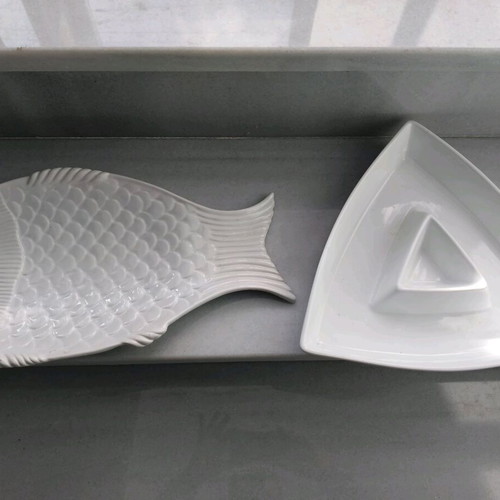 Decorative platters like new