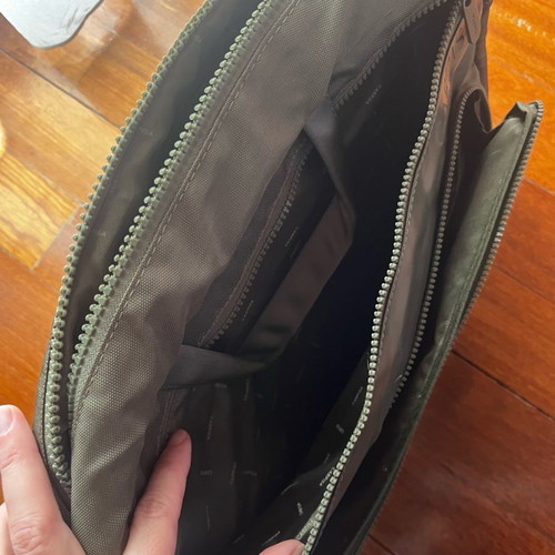 Carpisa professional briefcase bag olive color