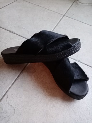 flat forms μαύρα με ponyskin