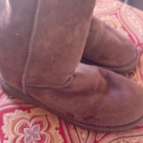 Ugg Australia boots brown like new, size 37