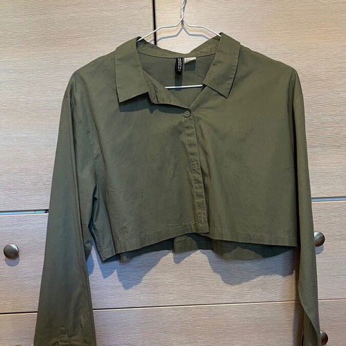 H&M short shirt like new, olive green, size S