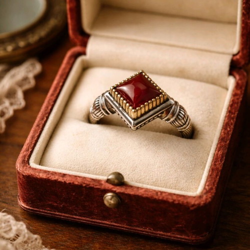 Vintage Gerochristo ring with carnelian used, 925 silver and gold details