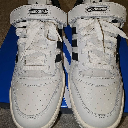 Adidas Forum Low used sneakers size 43 -  40,00 - Vendora.cy