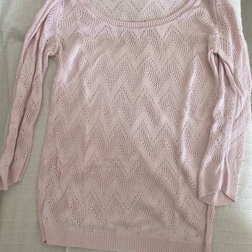 Long-sleeve blouse with perforated design like new, pink, size L