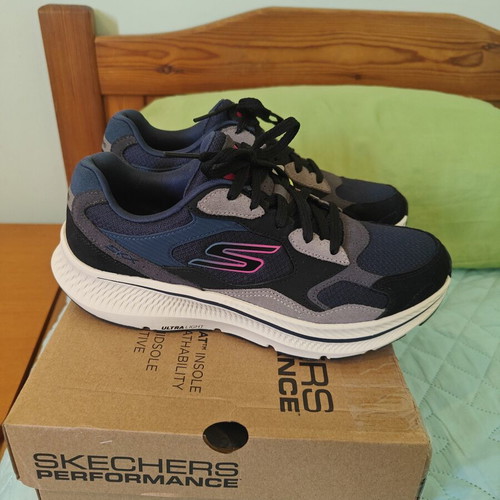 Skechers GO RUN Consistent 2.0 new women's athletic shoes size 38