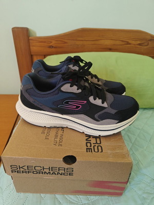 Skechers GO RUN Consistent 2.0 new women's athletic shoes size 38