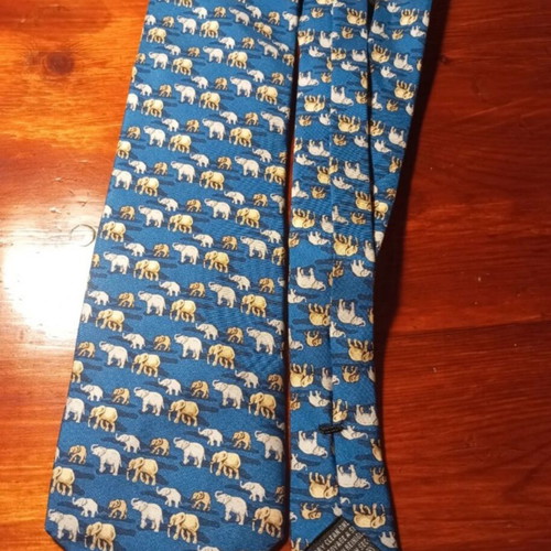 TieRack tie like new, blue