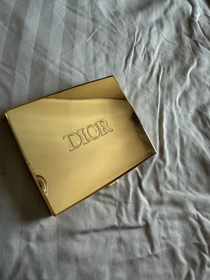 Dior eyeshadow palette like new, authentic product