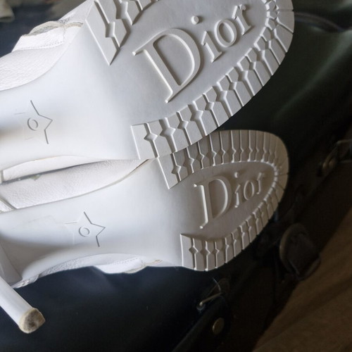 Dior boots SS 2005 like new, white with floral embroidery