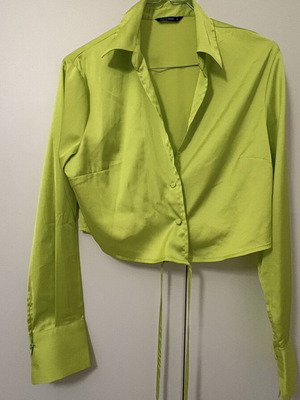Satin cropped shirt with waist ties