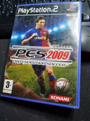 PES 2009 PlayStation 2 soccer game like new
