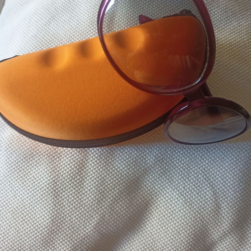 Vogue sunglasses large, like new, purple