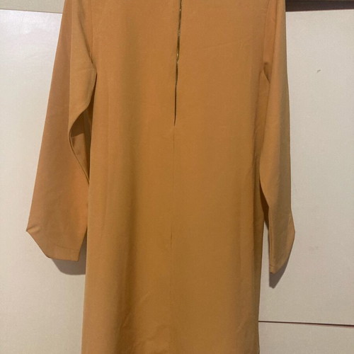 Crepe dress size XL elastic yellow like new
