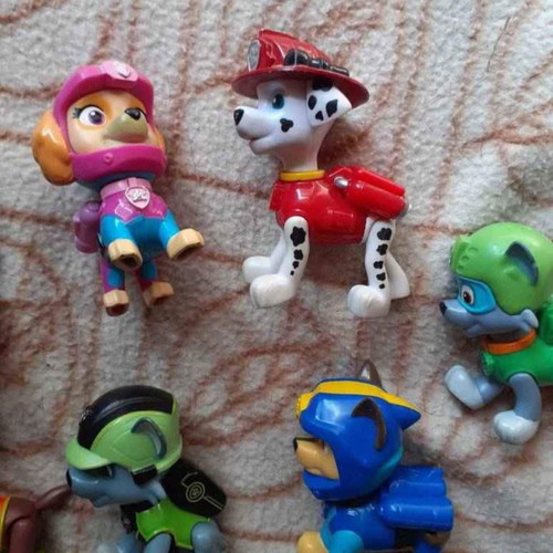 Dog figures used, pack of 9 pieces