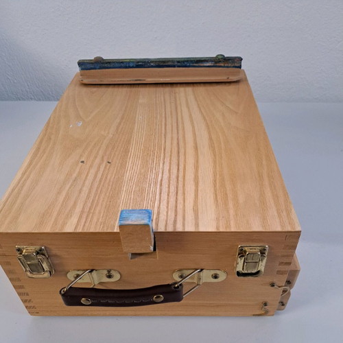 Painting stand used with 2 storage drawers