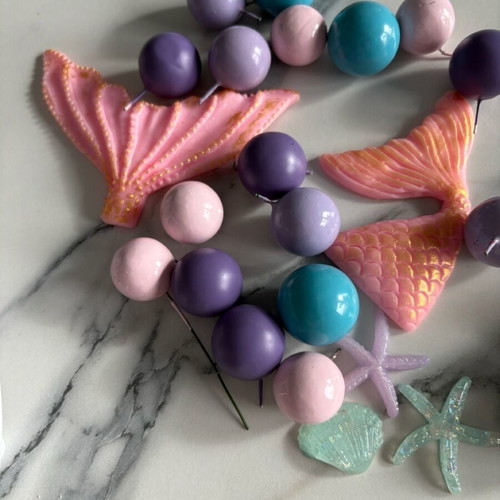 Cake accessories with mermaid tail theme like new