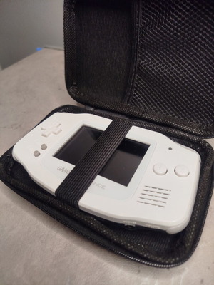 Game Boy Advance Hard Case new, black with zipper and storage